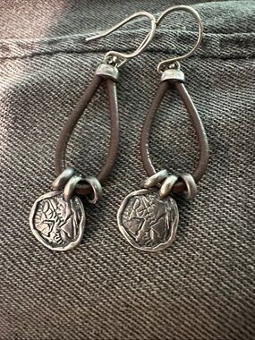 Silpada Prairie Girl hook earrings